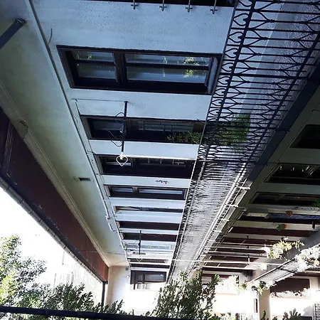 Apartment Alkotas * בודפשט