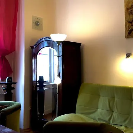 Apartment Alkotas * Budapest